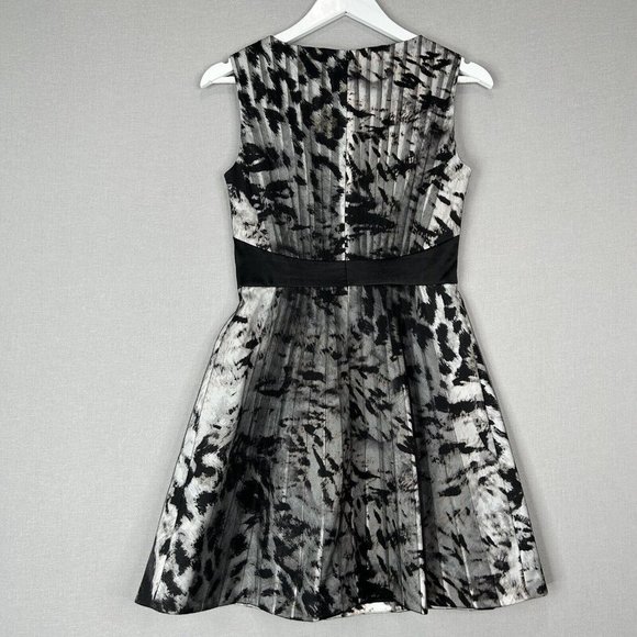 Karen Millen Womens Dress 6 Black Pleated Mesh Animal Print Fit Flare Cocktail - Picture 7 of 11